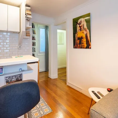 Bright & Stylish 1bd Flatfolies Bergerehaussmann Apartment Paris