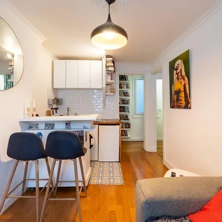 Bright & Stylish 1bd Flatfolies Bergerehaussmann Apartment